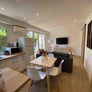 Le Coeur Du Cap D'antibes - Terrasse - Parking - Wifi Appartement