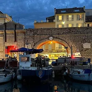 Botel Sejour De Reve Avec Parking Inclus, Antibes